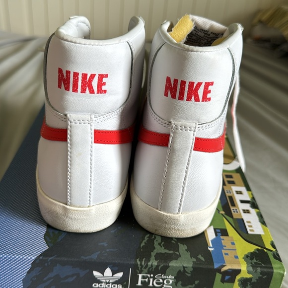 Nike Blazer Mid ‘77 - Picture 2 of 12